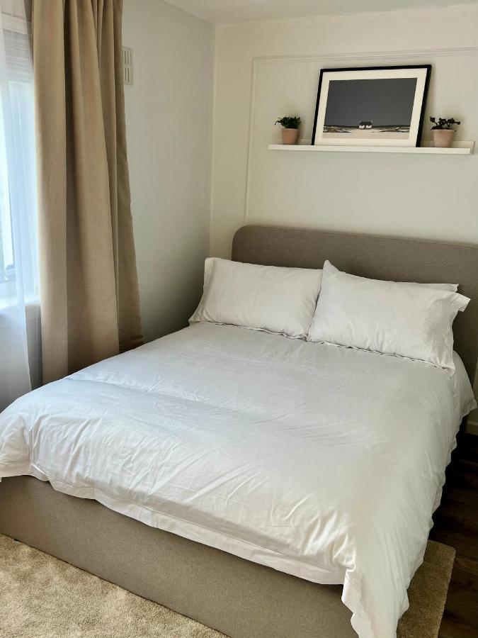 House With Garden And Parking 15 Min To City Center Эдинбург Экстерьер фото